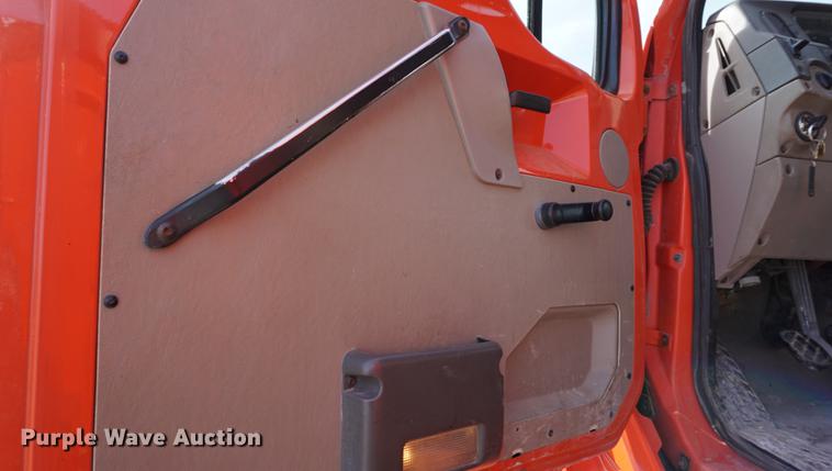 image for item DB0403 2001 Sterling LT7500 dump truck