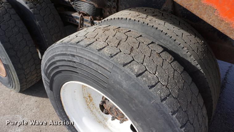 image for item DB0403 2001 Sterling LT7500 dump truck