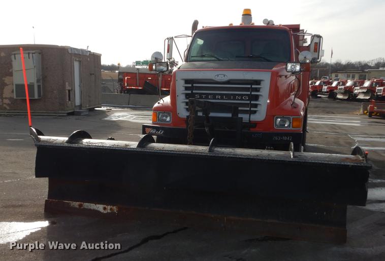 image for item DB0406 2003 Sterling LT7500 dump truck