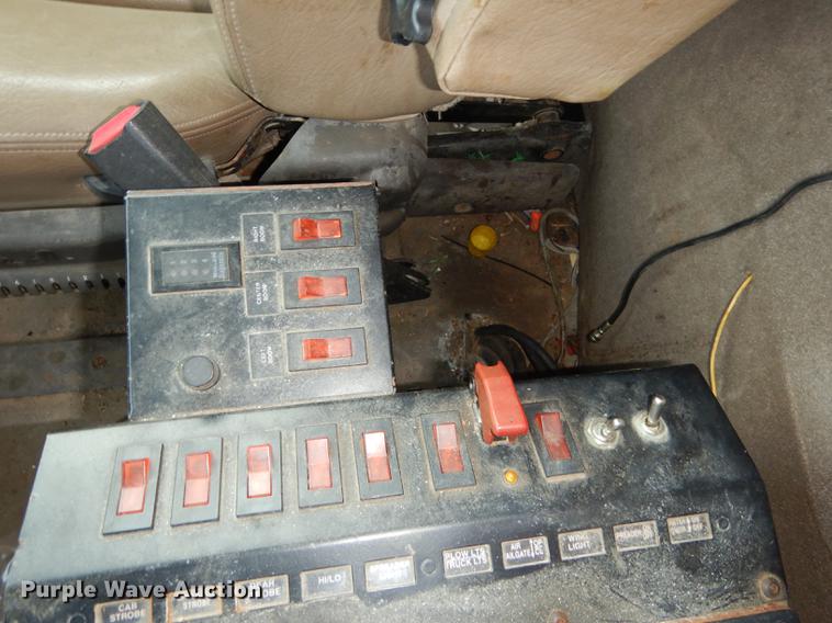 image for item DB0406 2003 Sterling LT7500 dump truck