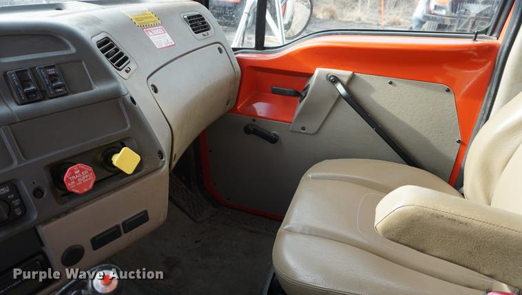 image for item DB0407 2003 Sterling LT7500 dump truck