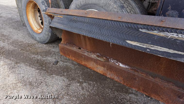 image for item DB0407 2003 Sterling LT7500 dump truck