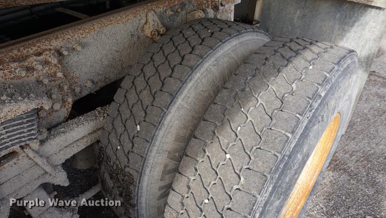 image for item DB0407 2003 Sterling LT7500 dump truck