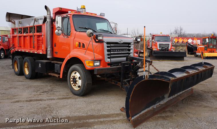 image for item DB0408 2001 Sterling LT7500 dump truck