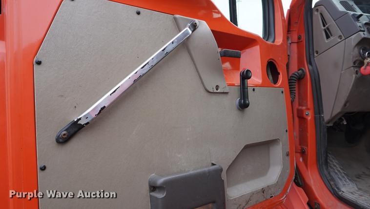 image for item DB0408 2001 Sterling LT7500 dump truck