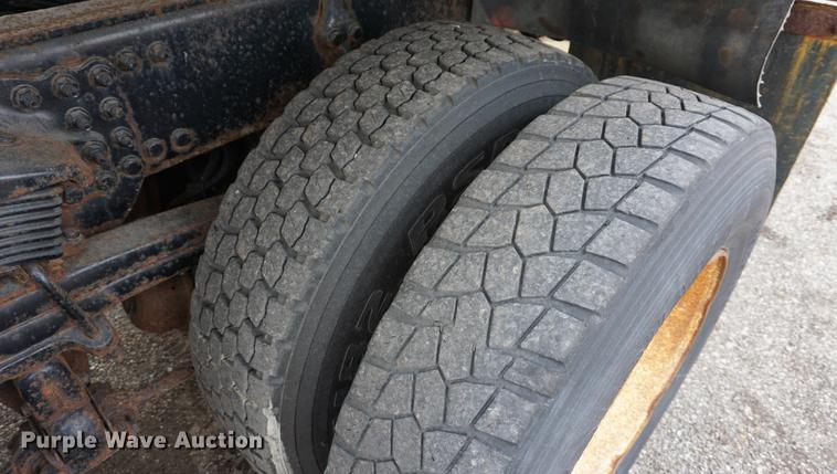 image for item DB0408 2001 Sterling LT7500 dump truck