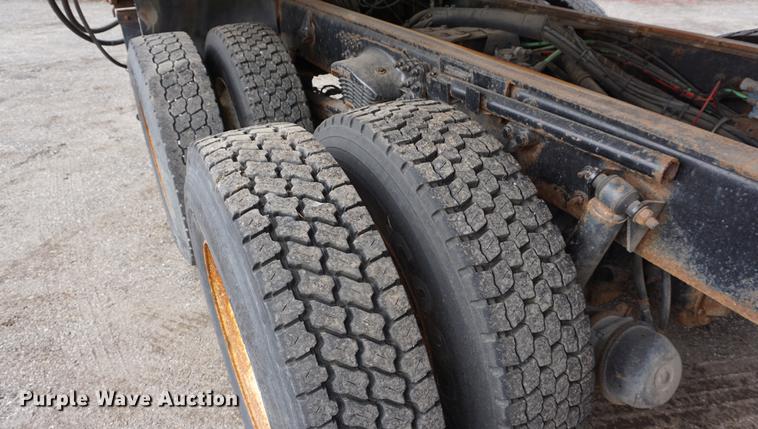 image for item DB0408 2001 Sterling LT7500 dump truck