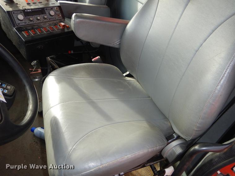 image for item DB0409 2003 International 7500 dump truck