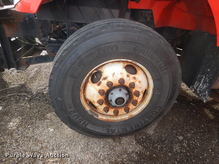 image for item DB0409 2003 International 7500 dump truck