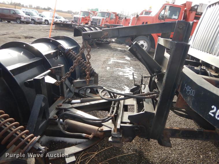 image for item DB0409 2003 International 7500 dump truck