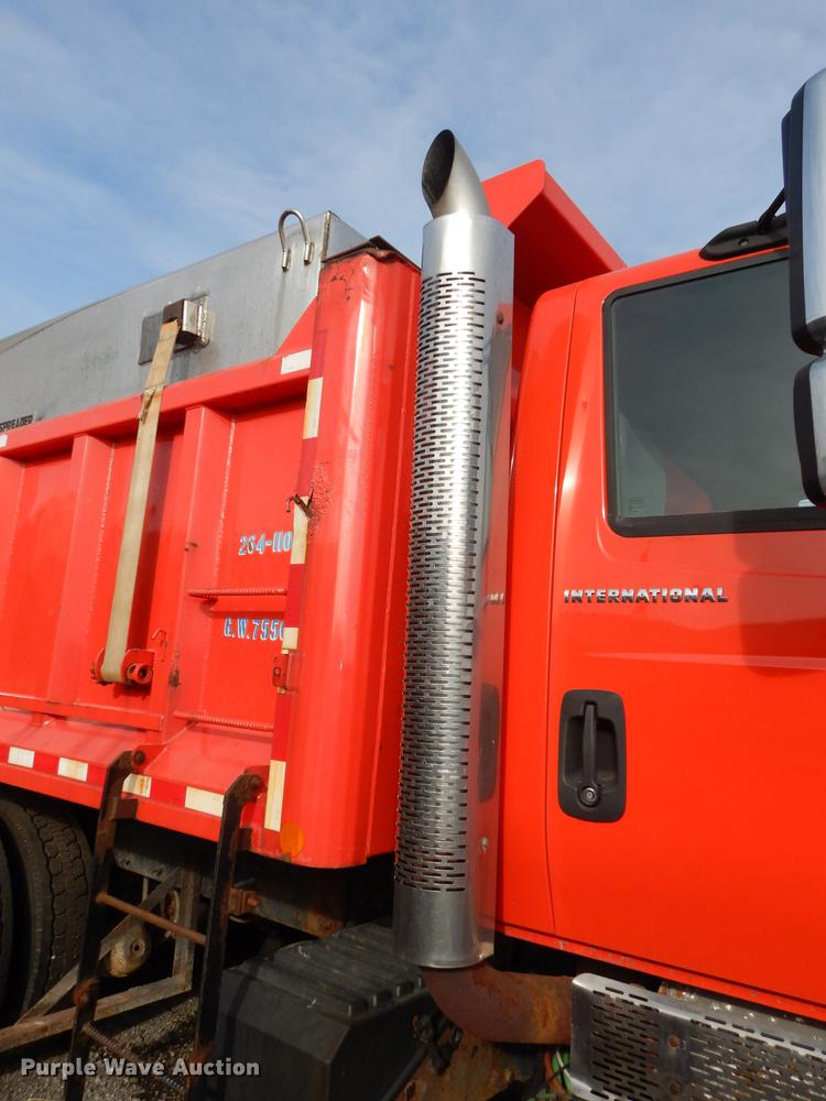 image for item DB0409 2003 International 7500 dump truck