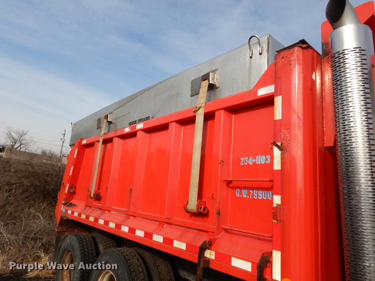 image for item DB0409 2003 International 7500 dump truck