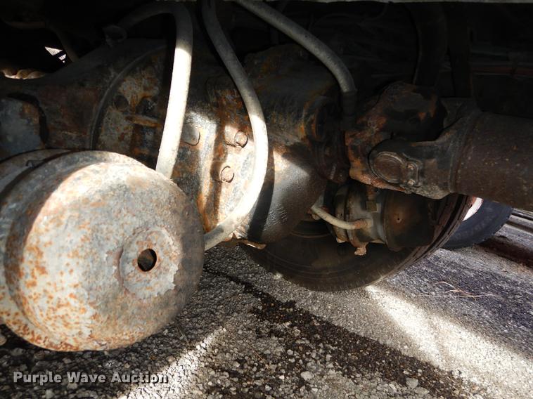 image for item DB0409 2003 International 7500 dump truck