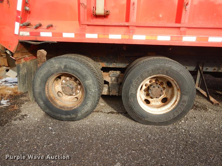 image for item DB0409 2003 International 7500 dump truck