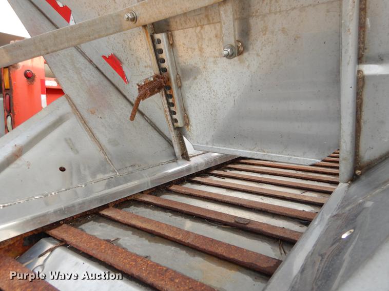 image for item DB0409 2003 International 7500 dump truck