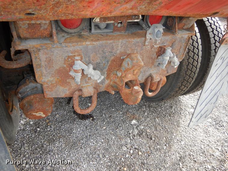 image for item DB0409 2003 International 7500 dump truck