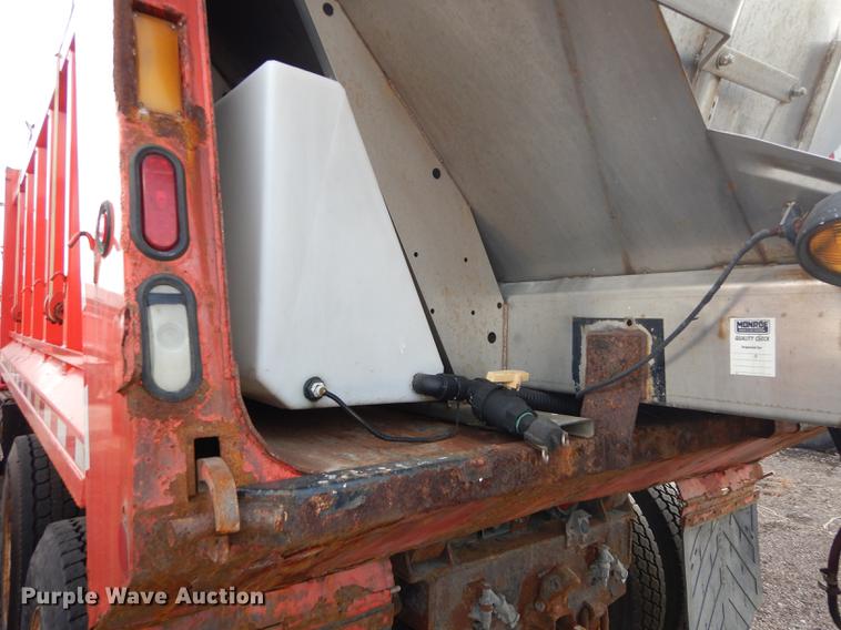 image for item DB0409 2003 International 7500 dump truck