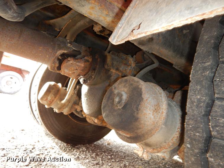 image for item DB0409 2003 International 7500 dump truck