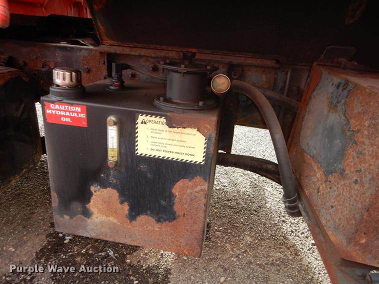 image for item DB0409 2003 International 7500 dump truck