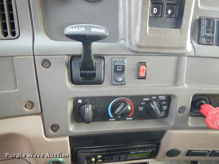 image for item DB0410 2003 Sterling LT7500 dump truck