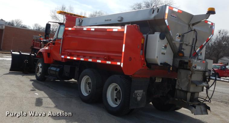 image for item DB0416 2007 International 7400 dump truck