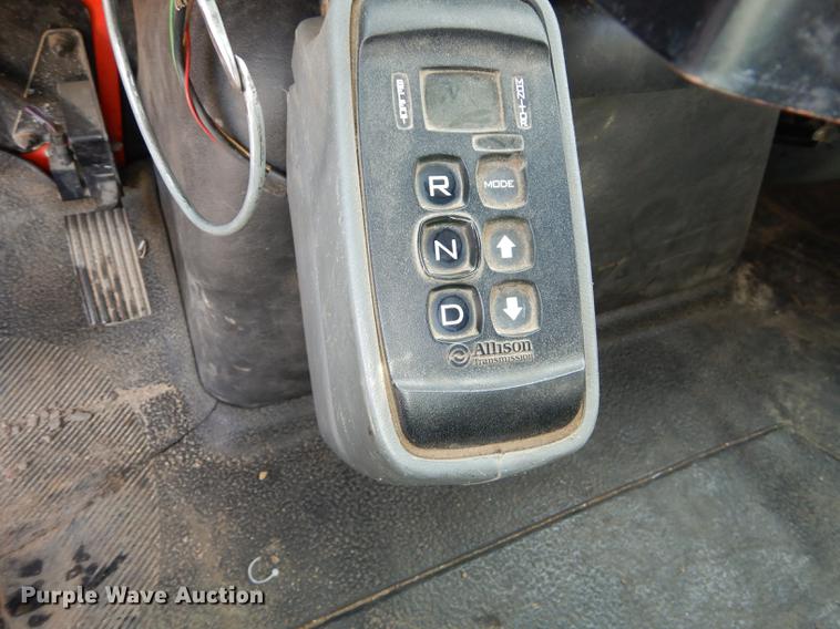 image for item DB0416 2007 International 7400 dump truck