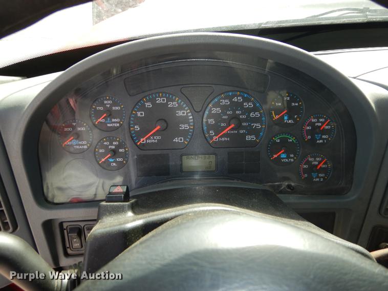 image for item DB0416 2007 International 7400 dump truck