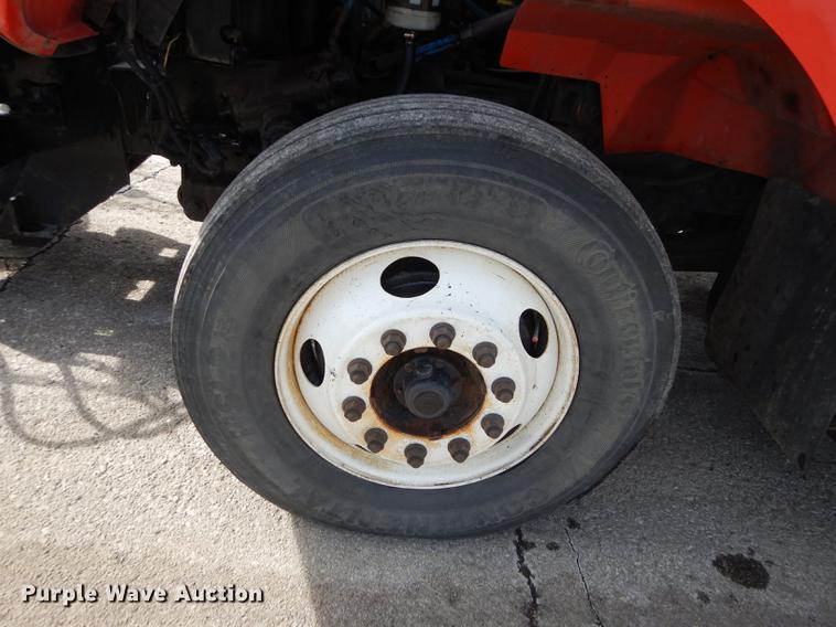 image for item DB0416 2007 International 7400 dump truck