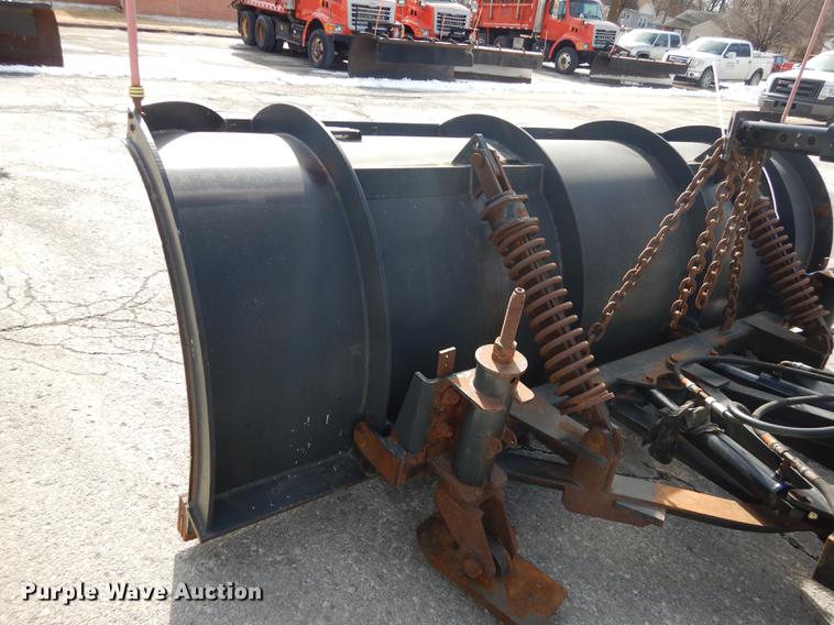 image for item DB0416 2007 International 7400 dump truck