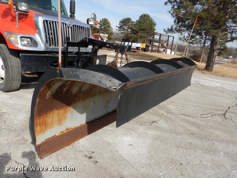 image for item DB0416 2007 International 7400 dump truck