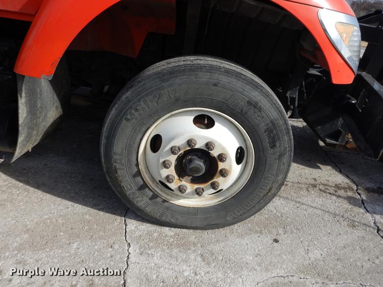 image for item DB0416 2007 International 7400 dump truck