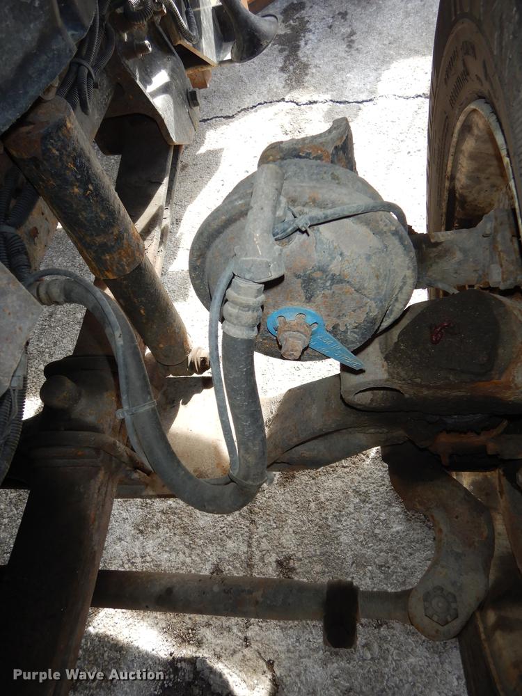 image for item DB0416 2007 International 7400 dump truck