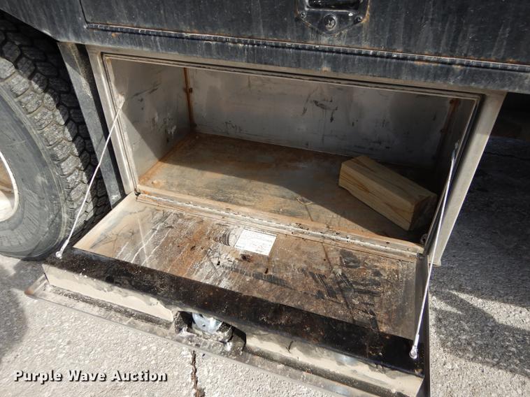 image for item DB0416 2007 International 7400 dump truck