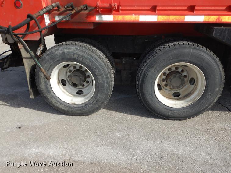 image for item DB0416 2007 International 7400 dump truck