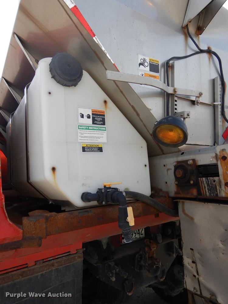 image for item DB0416 2007 International 7400 dump truck