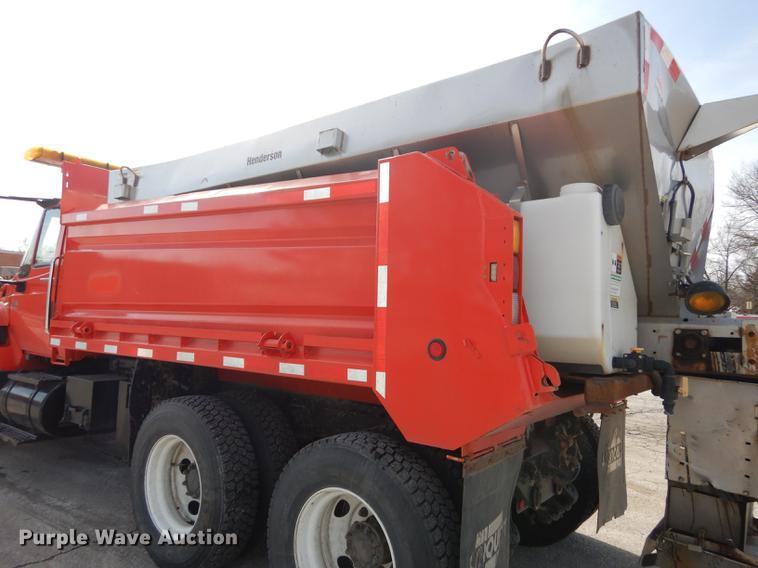 image for item DB0416 2007 International 7400 dump truck
