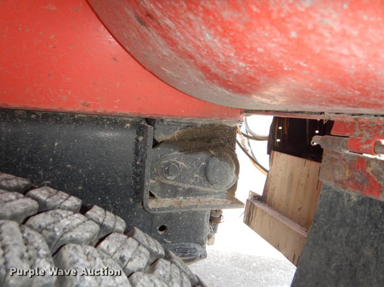 image for item DB0416 2007 International 7400 dump truck