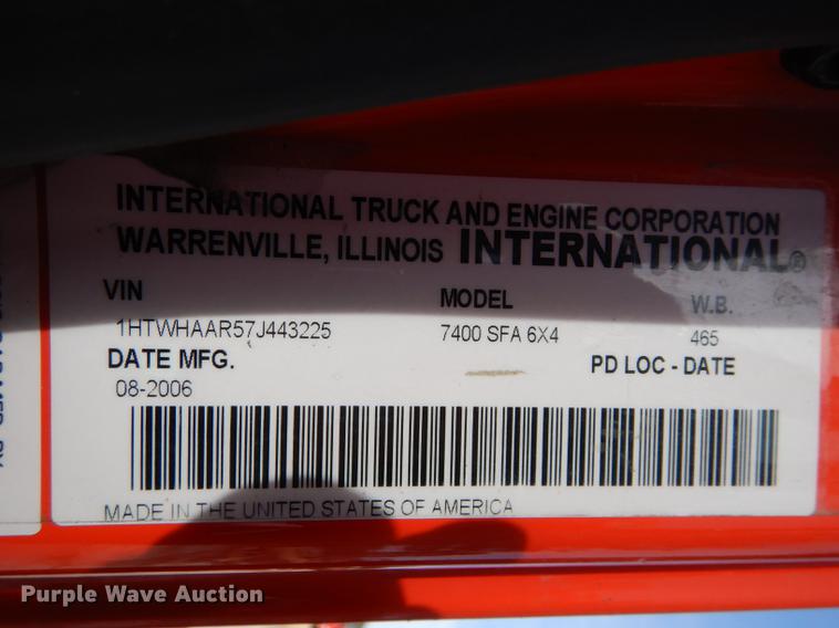 image for item DB0416 2007 International 7400 dump truck