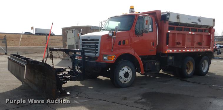 image for item DB0417 2003 Sterling LT7500 dump truck