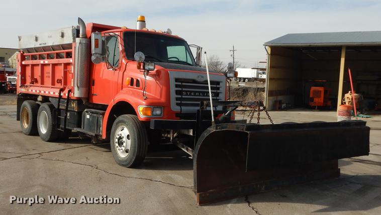 image for item DB0417 2003 Sterling LT7500 dump truck