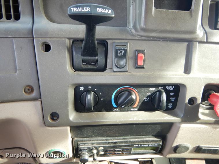 image for item DB0417 2003 Sterling LT7500 dump truck