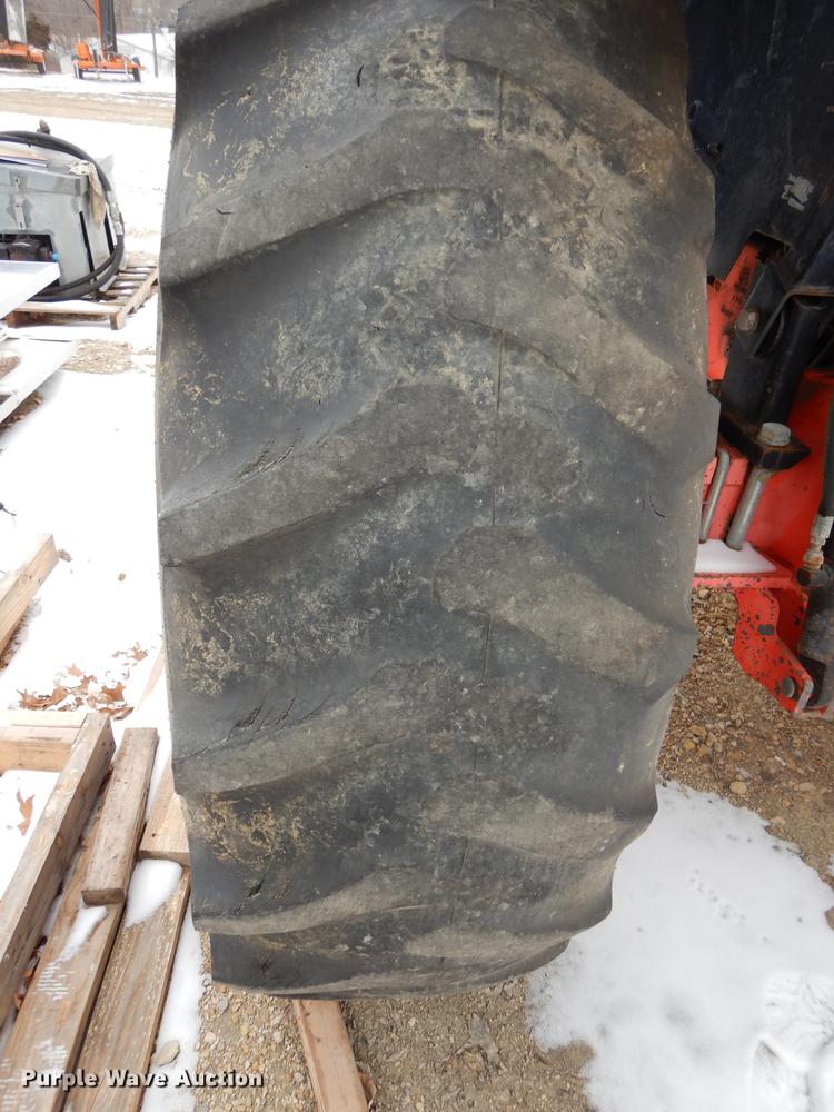 image for item DB0418 1999 New Holland TS100 tractor