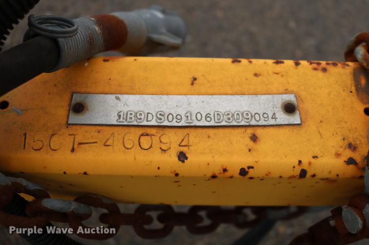 image for item DB6583 2006 LeeBoy L150T asphalt distributor