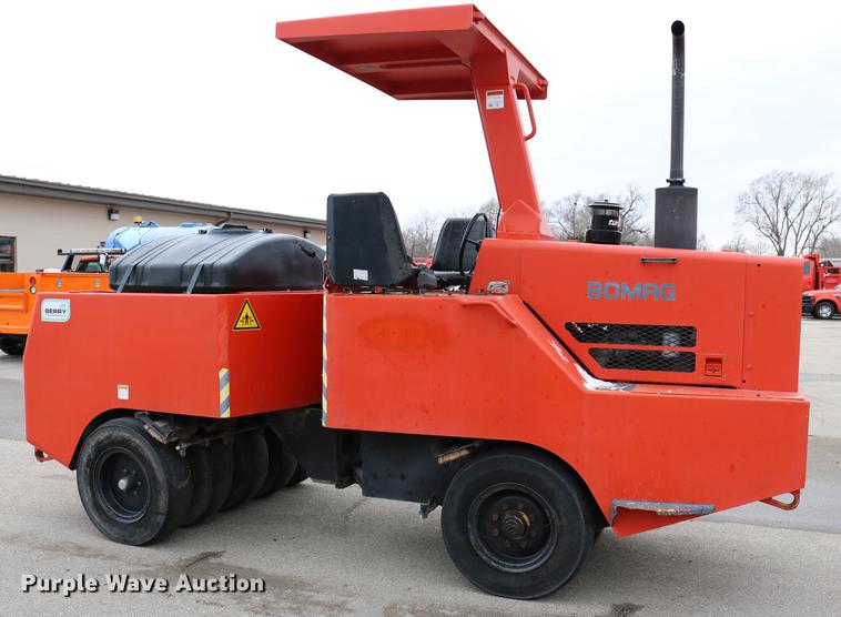 image for item DB6584 2000 Bomag BW11RH pneumatic roller