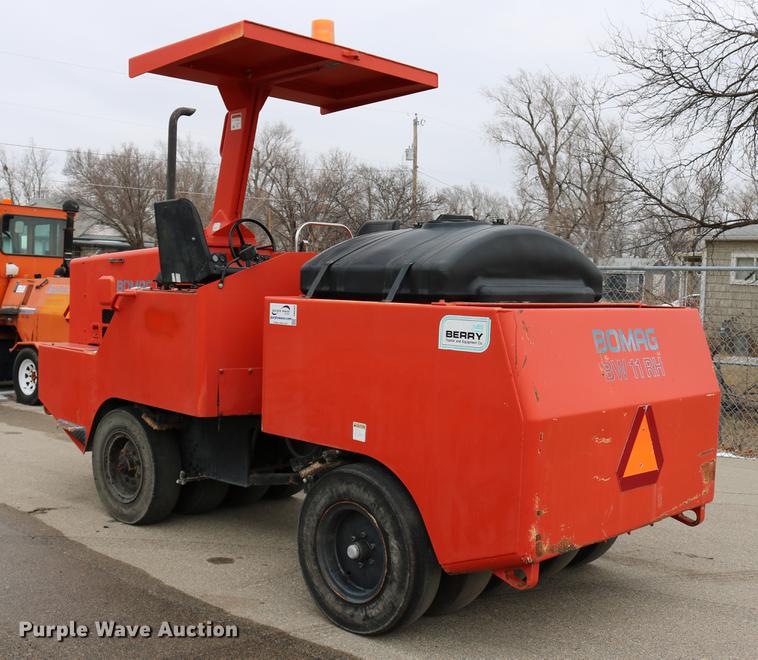 image for item DB6584 2000 Bomag BW11RH pneumatic roller