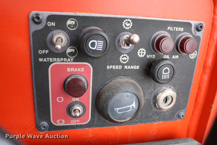 image for item DB6584 2000 Bomag BW11RH pneumatic roller