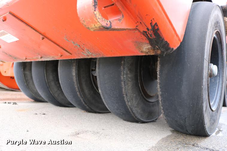 image for item DB6584 2000 Bomag BW11RH pneumatic roller