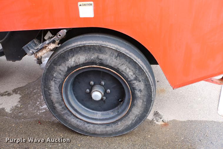 image for item DB6584 2000 Bomag BW11RH pneumatic roller