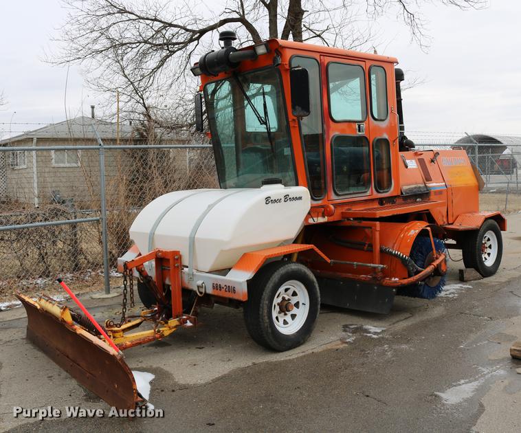 image for item DB6585 2006 Broce RJ350 broom