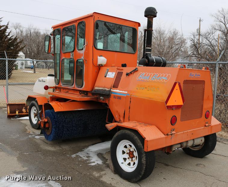 image for item DB6585 2006 Broce RJ350 broom